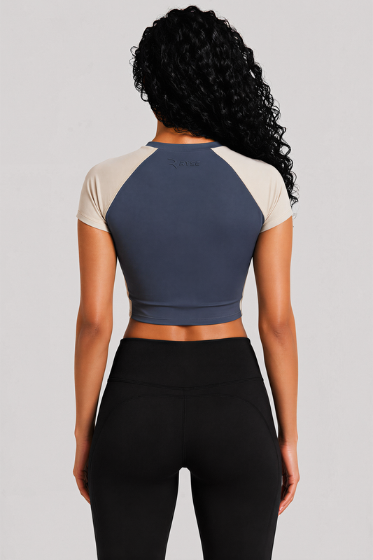 Essential Cropped Tee